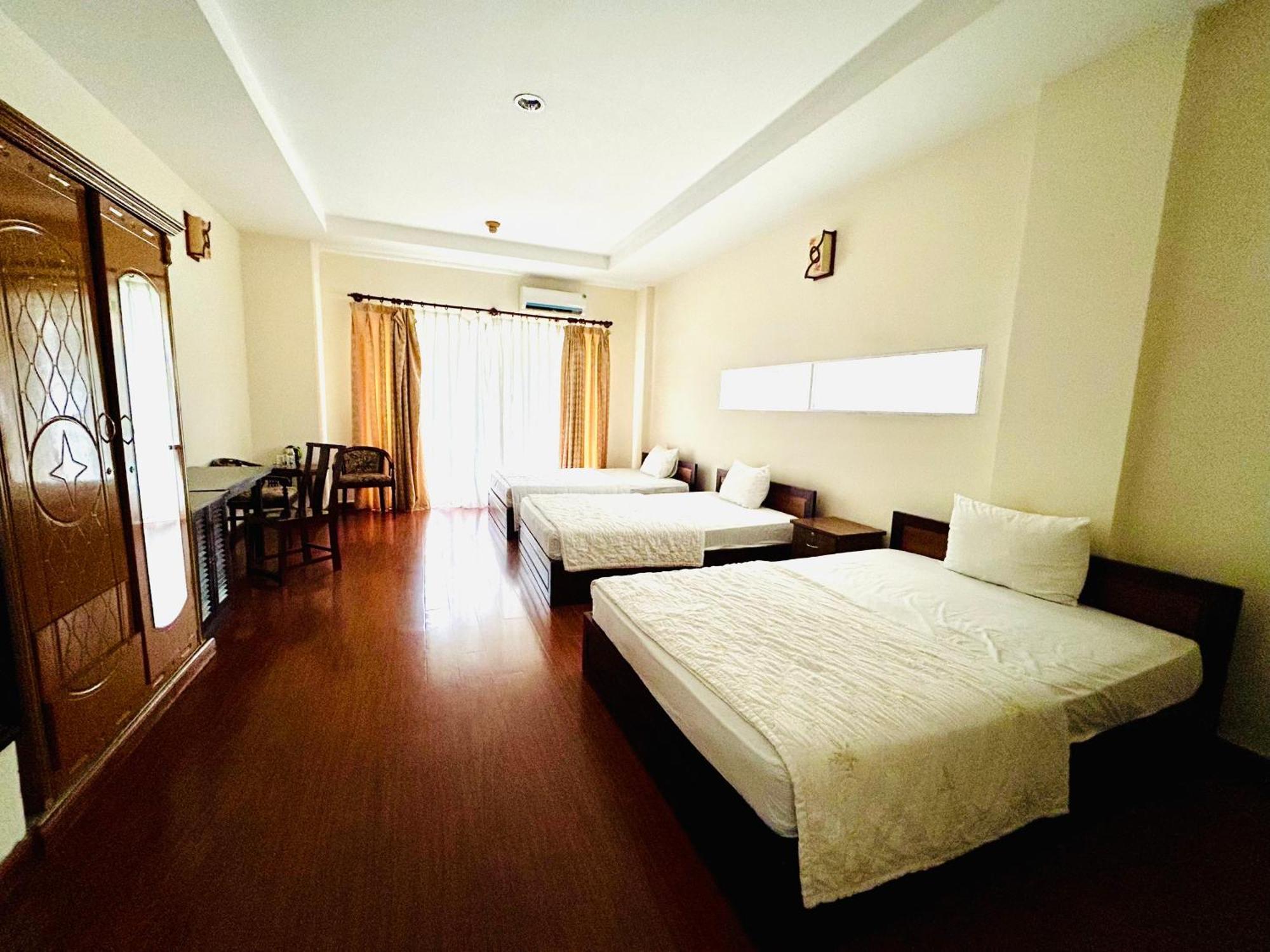 Khach San Hai Au ญาจาง ภายนอก รูปภาพ